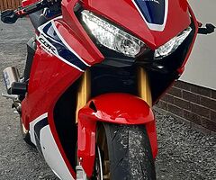 2017 Honda CBR - Image 10/10