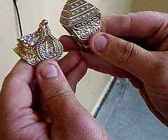 Brass pyramid and saddle rings - Image 3/10