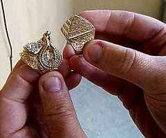 Brass pyramid and saddle rings - Image 4/10