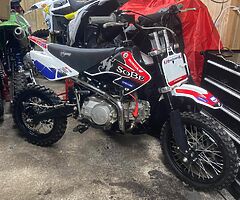 Stomp 120cc 4 stroke pitbike