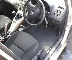 Toyota Auris 1,4 Nct 03/20 low mil 122 km 75 mil wheel chair - Image 5/10