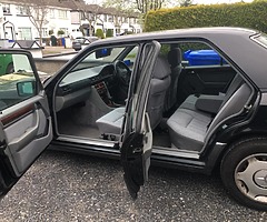 1995 Merc W124 series taxed and tested - Image 6/9