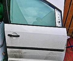 Caddy 2011 1.6 parts