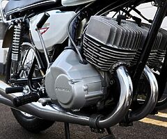 1969 Kawasaki H1