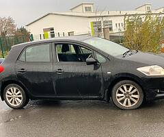 TOYATA AURIS 2008 - Image 5/6