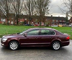 SKODA SUPERB AMBIENT 2.0 DIESEL AUTOMATIC DSG SWAP +/-