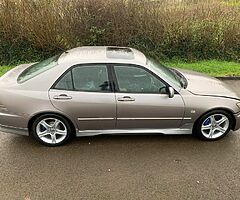 2004 LEXUS IS200 LE (low mileage) - Image 4/10