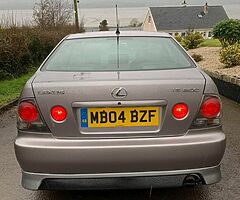 2004 LEXUS IS200 LE (low mileage) - Image 5/10