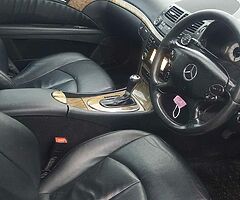 2010 Mercedes-Benz E-Class - Image 4/5