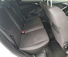 2017 Ford Focus - Image 7/10