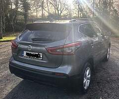 Nissan Qashqai 1.2 SV Gray 4DR Manual 182 (2018) - Image 6/9