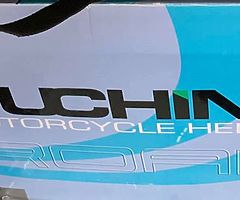 New motorcycle helmet size medium