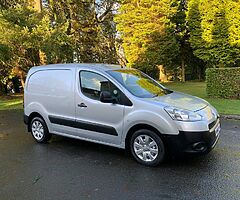 2012 Peugeot Partner - Image 9/9