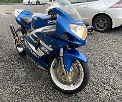 Suzuki GSXR750