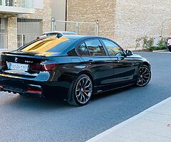 Bmw 320d.  Manual . M SPORT - Image 10/10
