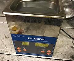 Ultrasonic cleaner