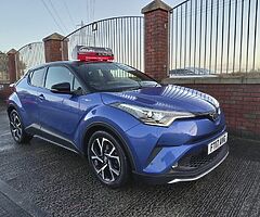 2017 Toyota C-HR - Image 9/10