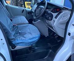 2008 Traffic 2.0 SWB Psv Good Driver Take Small Px - Image 9/10