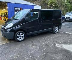 2007 Vivaro 2.5 CDti Psv 5 Seater Automatic Take Small Px