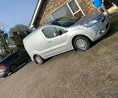 WE BUY ANY CAR - Image 4/10