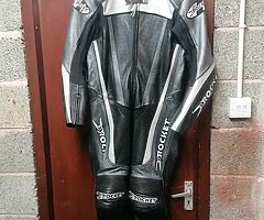 Joe Rocket one piece leathers - Image 4/4