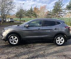 Nissan Qashqui 1.2 SV Gray 4DR Manual 182 (2018) - Image 4/10