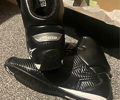 Motorcycle boots