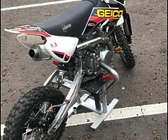2015 Stomp 140