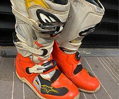 Alpinestar Youth tech 7s Motocross boots 39 eu  ( uk 6)
