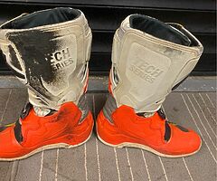 Alpinestar Youth tech 7s Motocross boots 39 eu  ( uk 6)