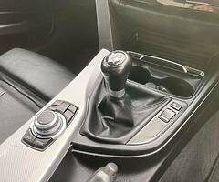 2017 BMW Series 3 - Image 10/10