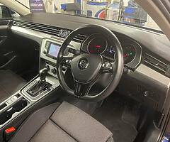 VOLKSWAGEN PASSAT - Image 7/10