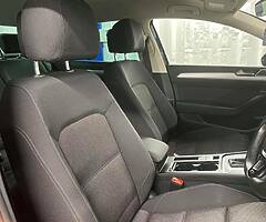 VOLKSWAGEN PASSAT - Image 7/10