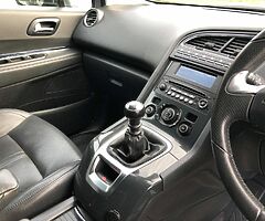 2016 Peugeot 5008 High Spec Family Edition 1.6 Blue HDi 120 7 Seater Leather 2 Media Screens - Image 8/10