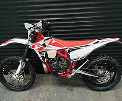 2019 Beta 300