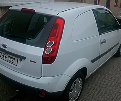 07 ford fiesta van low mileage