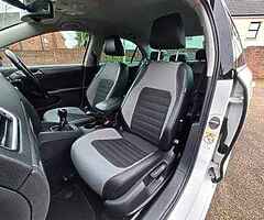 2012 Volkswagen Jetta - Image 4/6