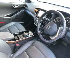 Hyundai ioniq - Image 3/6