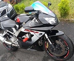 HONDA CBR 900 RR FIREBLADE