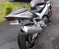 HONDA CBR 900 RR FIREBLADE - Image 4/7