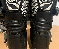 Moto cross boots