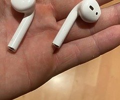 AirPods 2 wireless charging