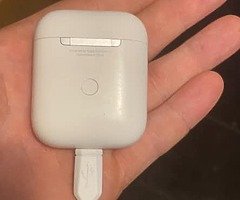 AirPods 2 wireless charging