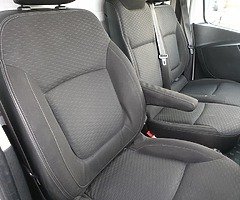 2017 VAUXHALL VIVARO SPORTIVE LWB NO VAT NO VAT NO VAT - Image 10/10
