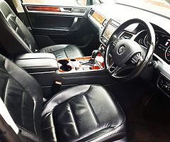 2011 VW Touraeg 3.0 TDI V6 SE - Image 9/10
