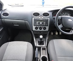 Ford Focus - Image 5/8