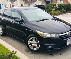 Honda Stream 7 seater - Image 9/10