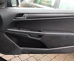 Opel Astra 1.4 - Image 10/10