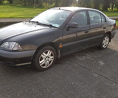 Toyota avensis - Image 3/4