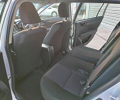 2015 TOYOTA COROLLA HYBRID - Image 6/10